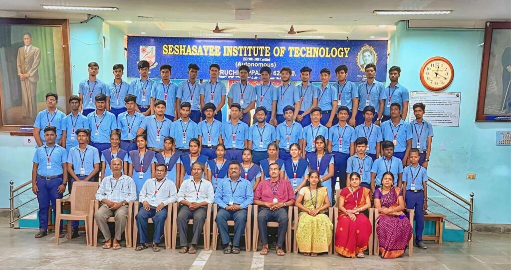 டிப்ளமோ நண்பர்களுடன்